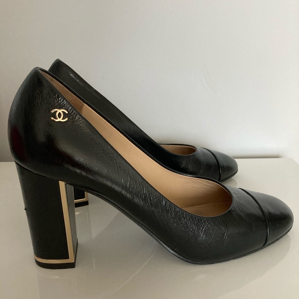 Chanel golden metal heel